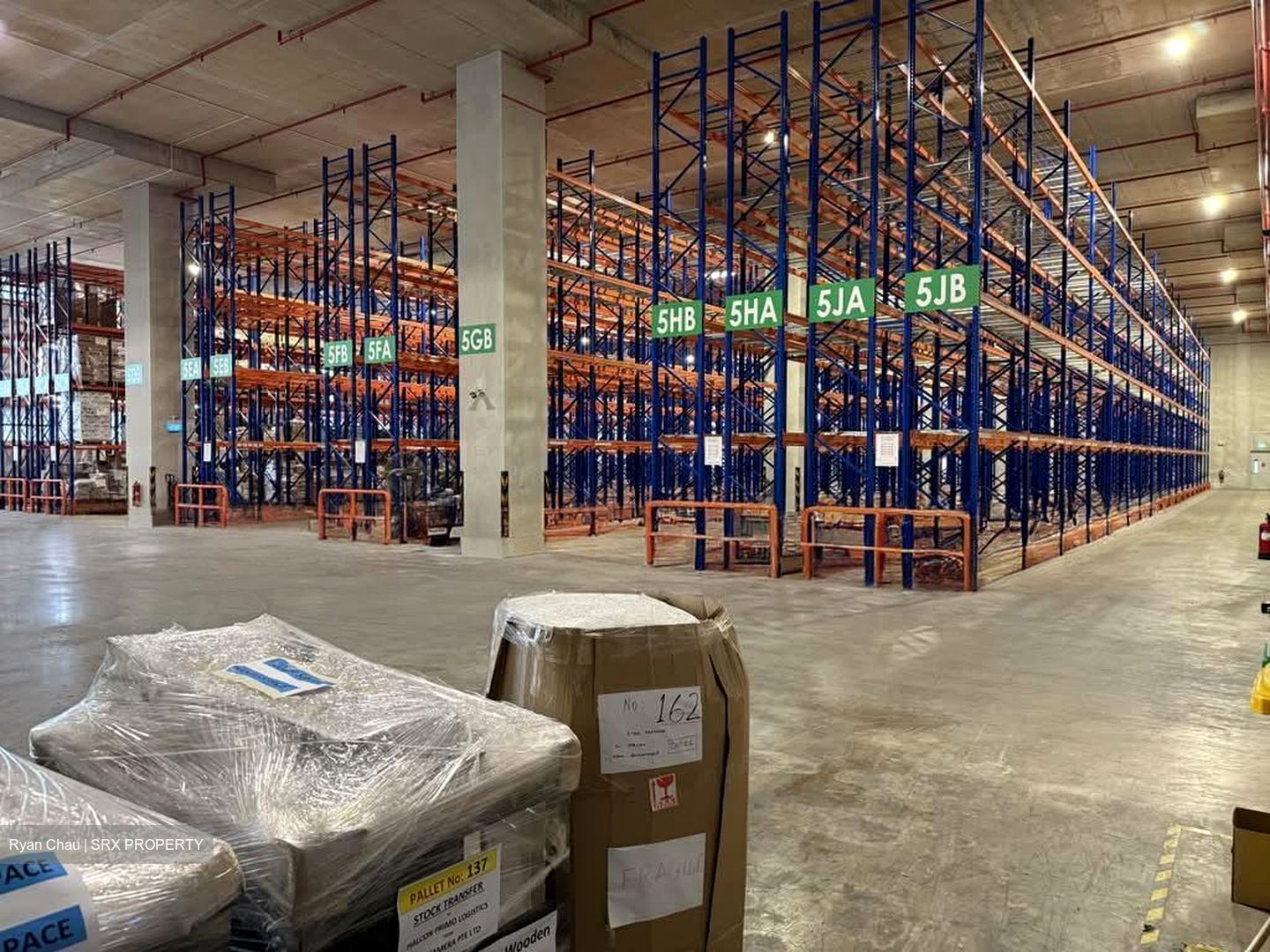 Upper Bukit Timah Road (D21), Warehouse #581725711